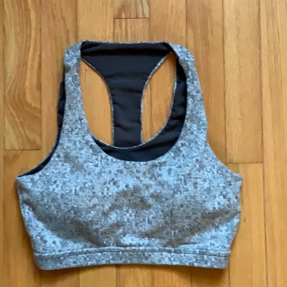 Gymshark fleur gray sport bra